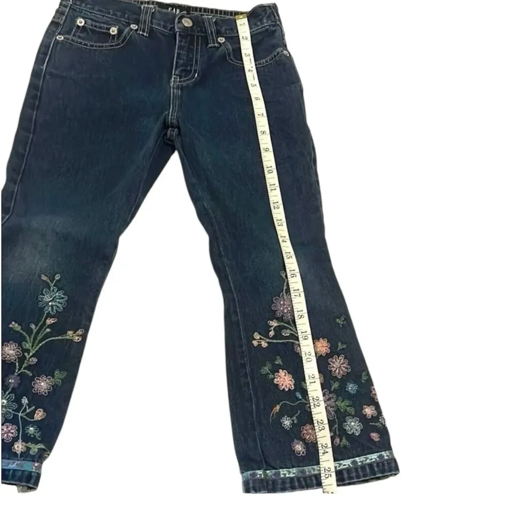 GAP embroidery cottagecore